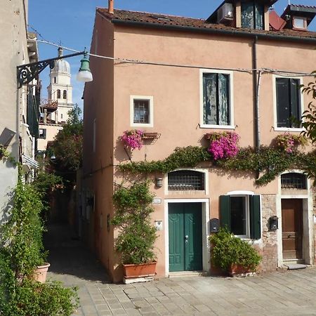 Sestiere Dorsoduro, A Due Passi Da Zattere Apartman Velence Kültér fotó