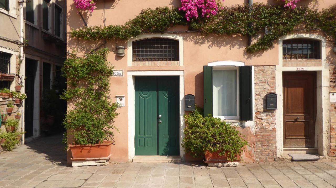 Sestiere Dorsoduro, A Due Passi Da Zattere Apartman Velence Kültér fotó