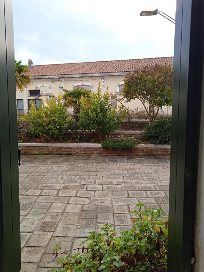 Sestiere Dorsoduro, A Due Passi Da Zattere Apartman Velence Kültér fotó
